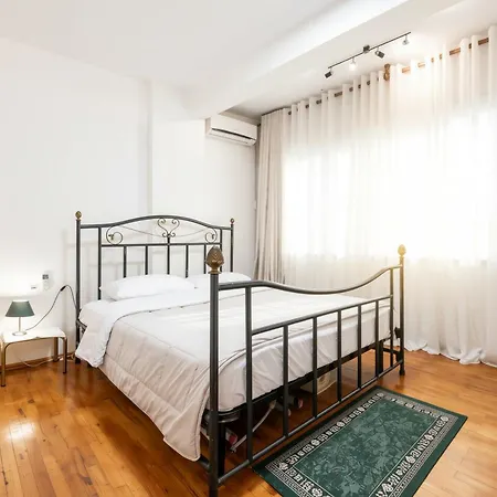 We 2br Blloku Appartement Tirana