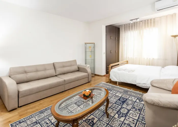 We 2br Blloku Tirana