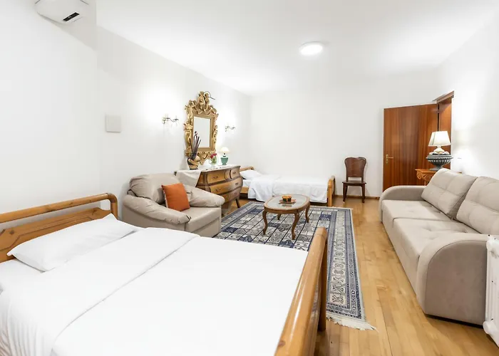 We 2br Blloku Appartamento Tirana