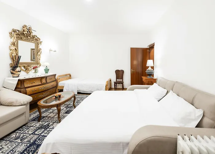 We 2br Blloku Tirana