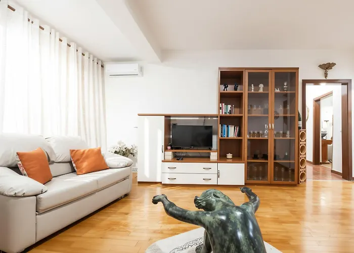 Appartamento We 2br Blloku Tirana